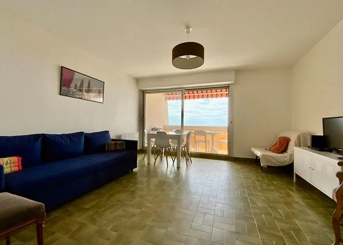 Groomi Le Traversant- View And Seaside With Air Conditioning!